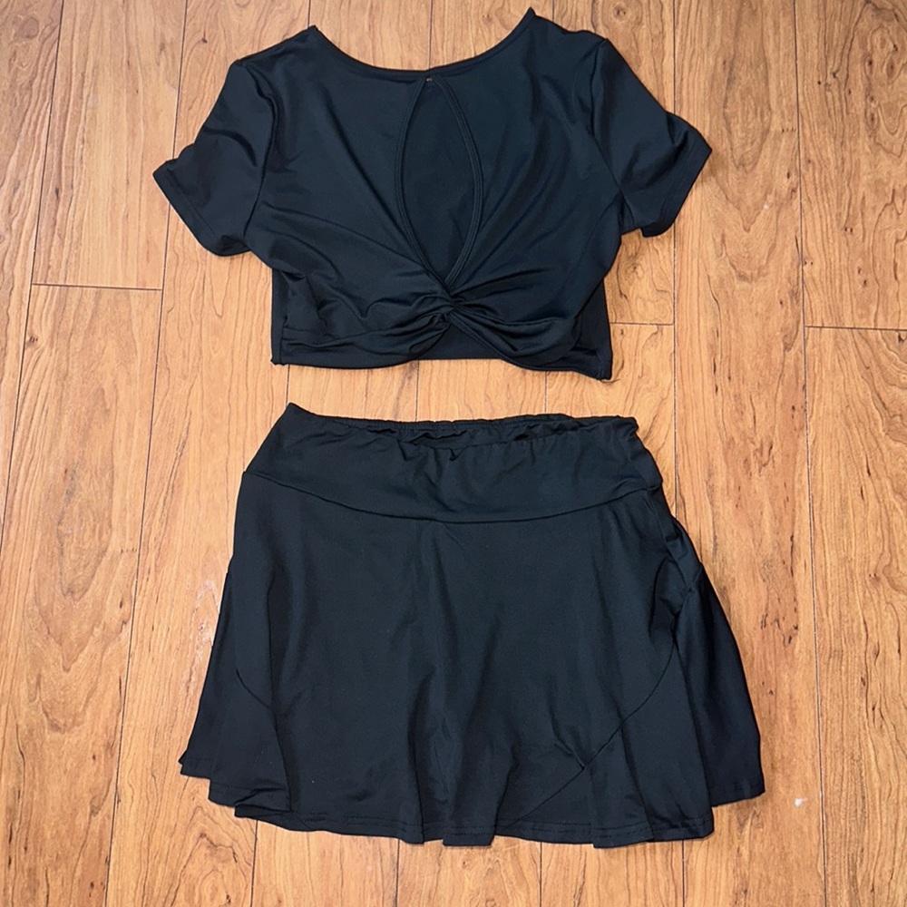 Two piece skirt set